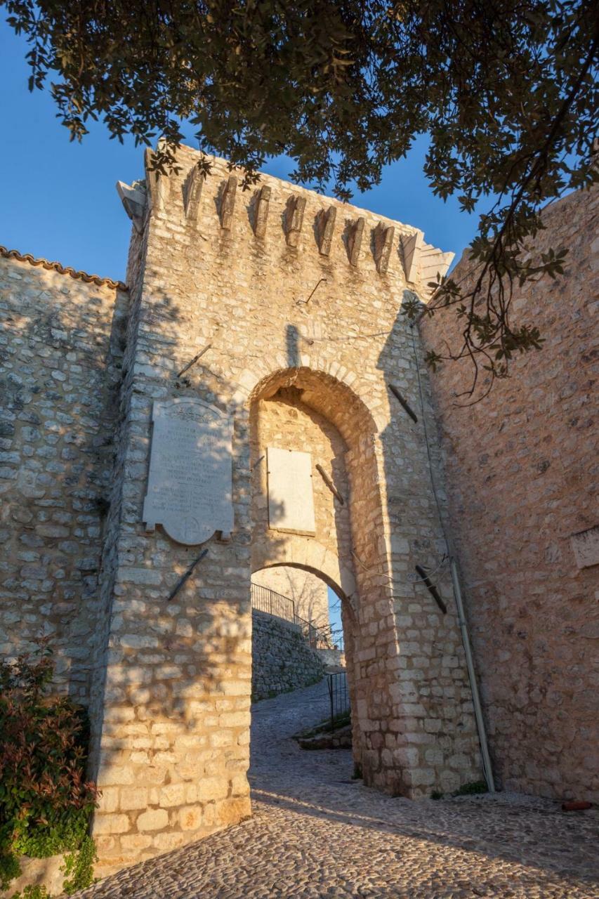 Il Castello Di Campello Aparthotel Campello sul Clitunno Exterior foto
